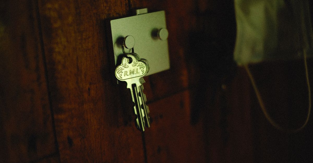 Our 24 Hour Lockout Service: What We Actually Do When We Arrive — Harlem Trusted Locksmith